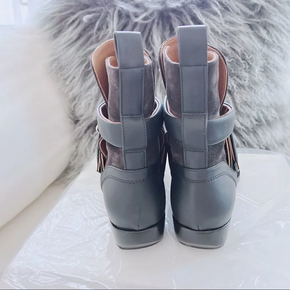 Chloe Rylee Suede boots